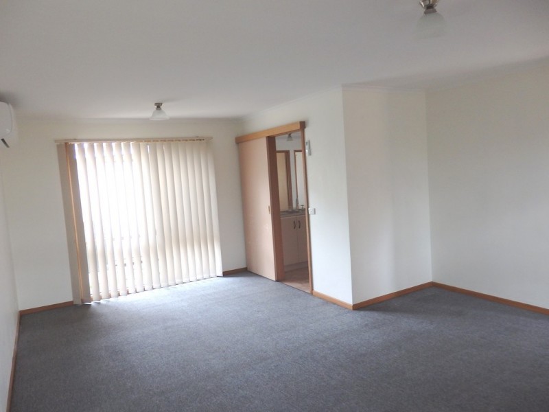 49 Norfolk  Drive, Narre Warren VIC 3805