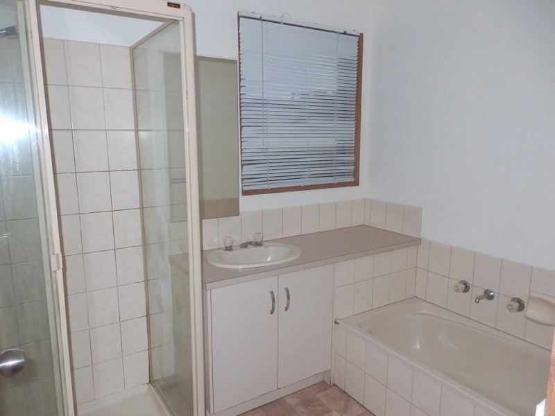 49 Norfolk  Drive, Narre Warren VIC 3805