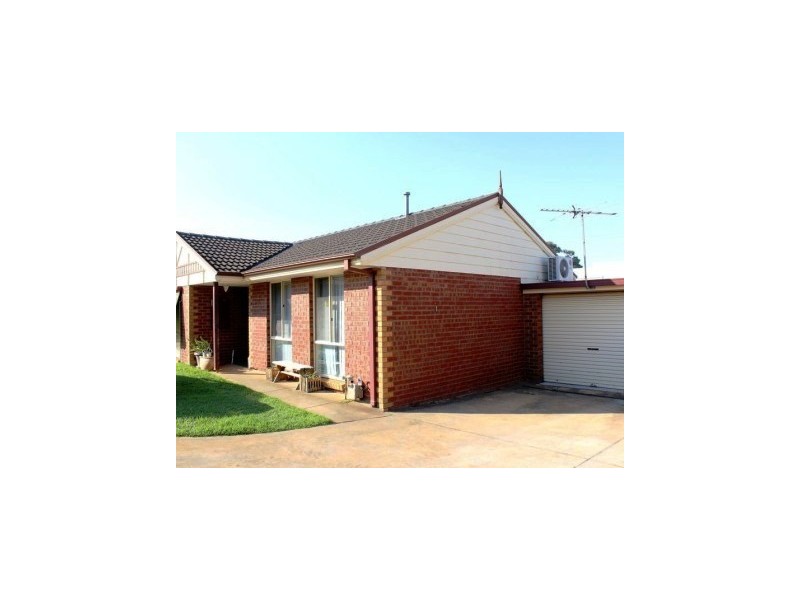 12/9-11 Olive Road, Eumemmerring VIC 3177
