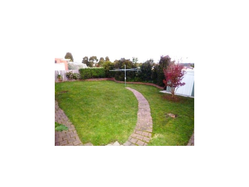 7 George Chudleigh Drive, Hallam VIC 3803