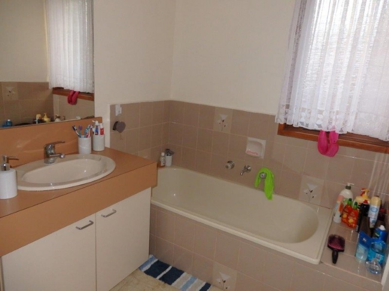 72 Fitzgerald Road, Hallam VIC 3803