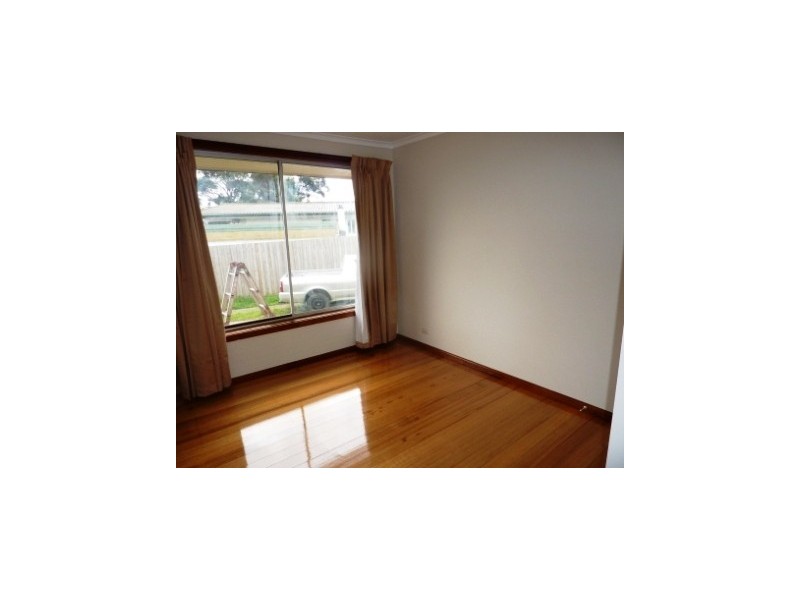 50 Kays Avenue, Hallam VIC 3803