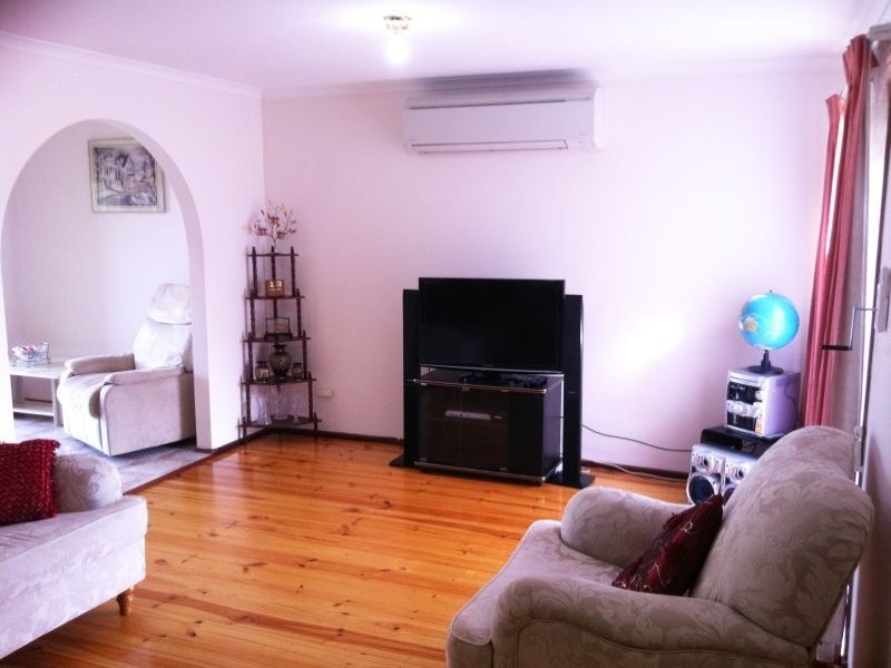 22 Hinrichsen Drive, Hallam VIC 3803