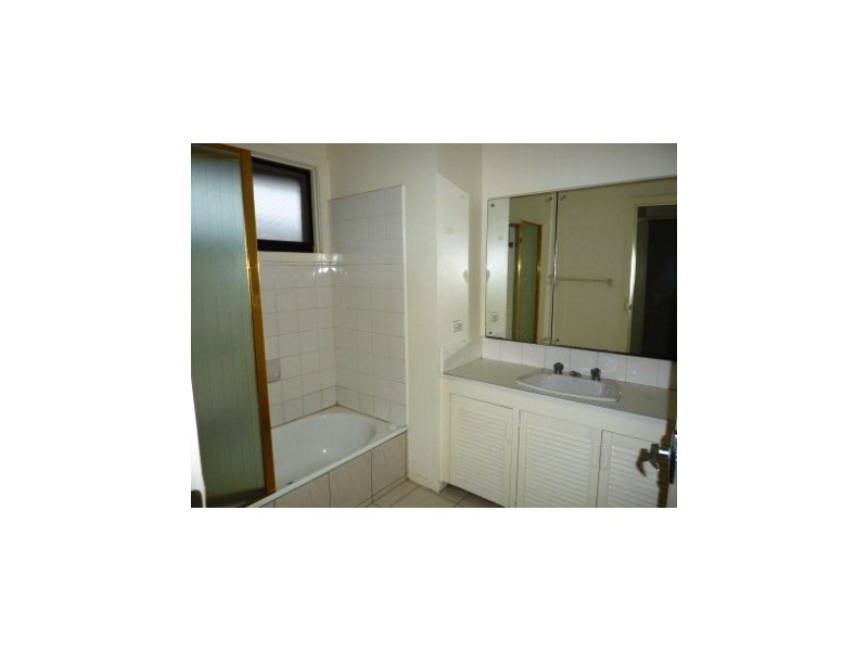 24 Robjant street, Hampton Park VIC 3976