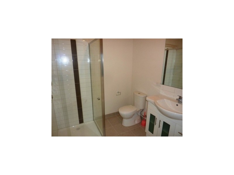 3/4 Young Road, Hallam VIC 3803