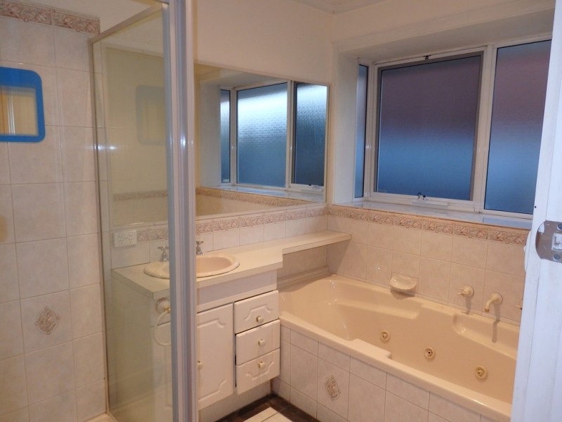 23 Adam Ave, Hallam VIC 3803