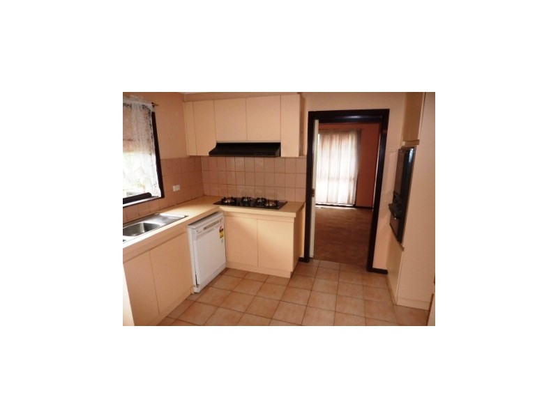 8 Schuler Court, Narre Warren VIC 3805