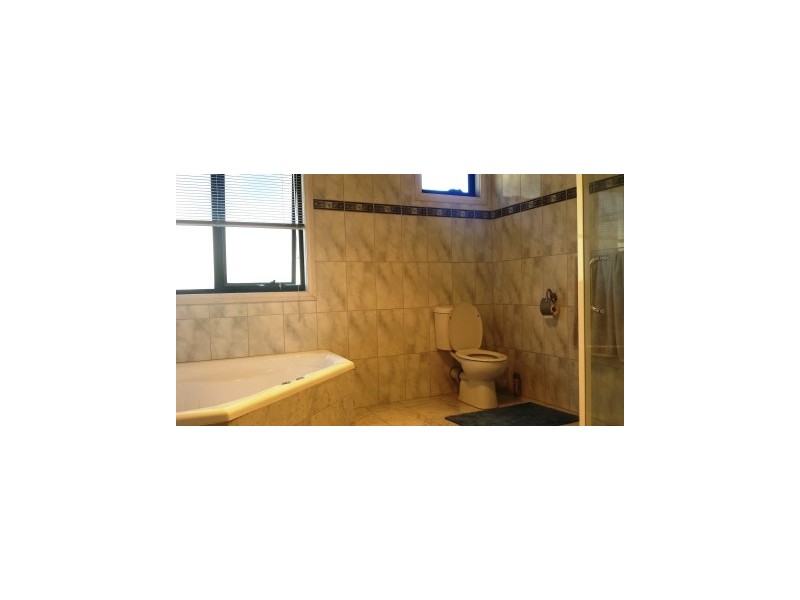 3 Abreheart Street, Eumemmerring VIC 3177