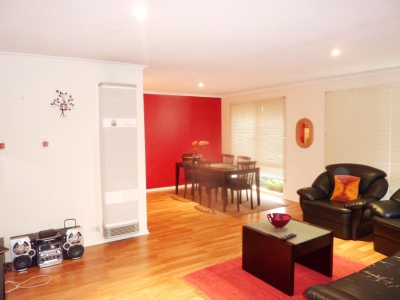 28 Warren close, Narre Warren VIC 3805