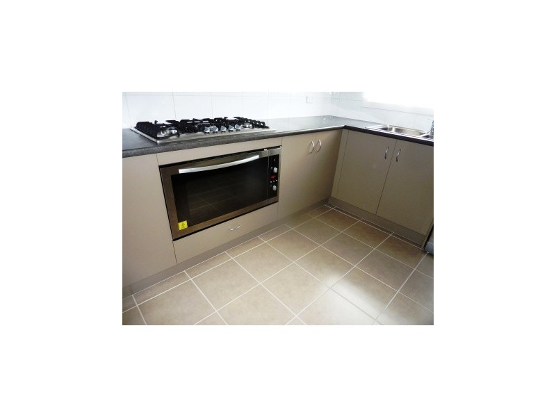 2/39 Glenburn Drive, Hallam VIC 3803