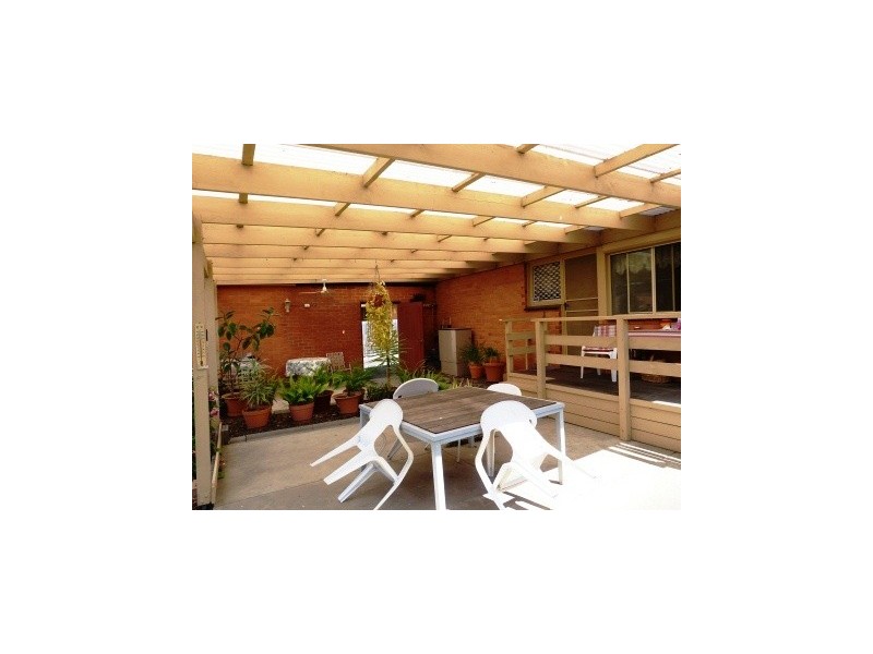 11 Regal Avenue, Hallam VIC 3803