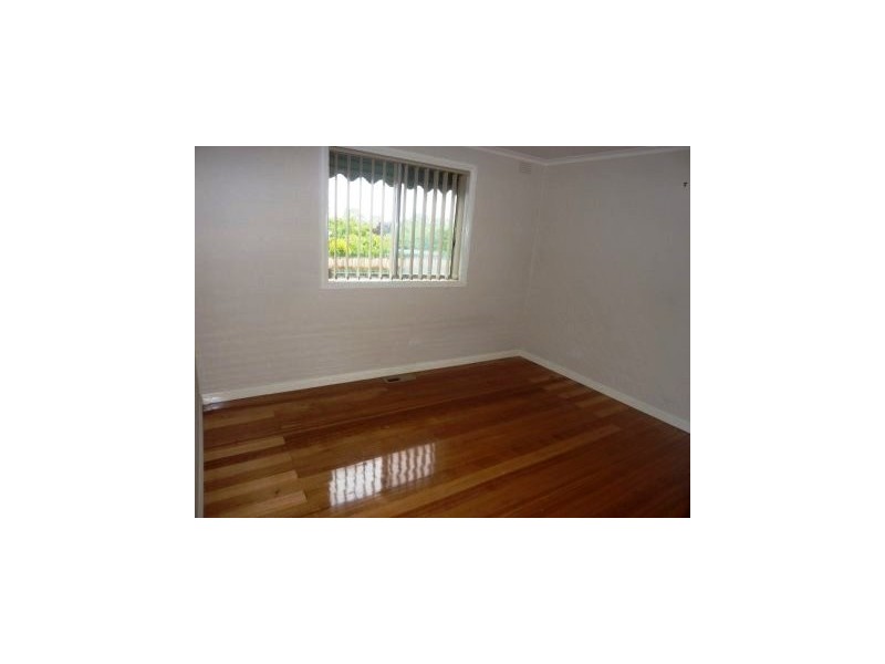 1/9 Allison Avenue, Eumemmerring VIC 3177