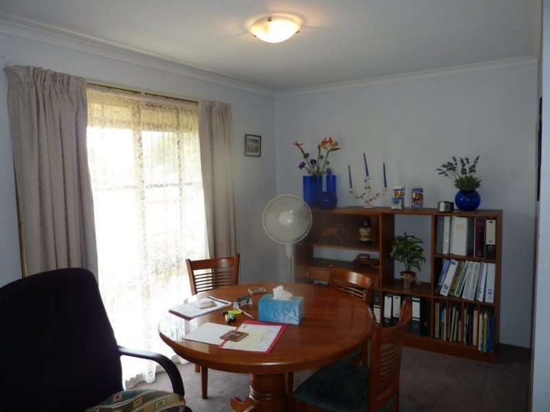 2 Simon Drive, Pakenham VIC 3810