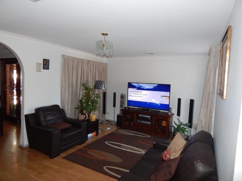 75 George Chudleigh Drive, Hallam VIC 3803