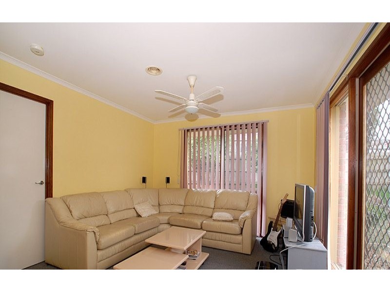 21 CARMEN COURT, Hampton Park VIC 3976