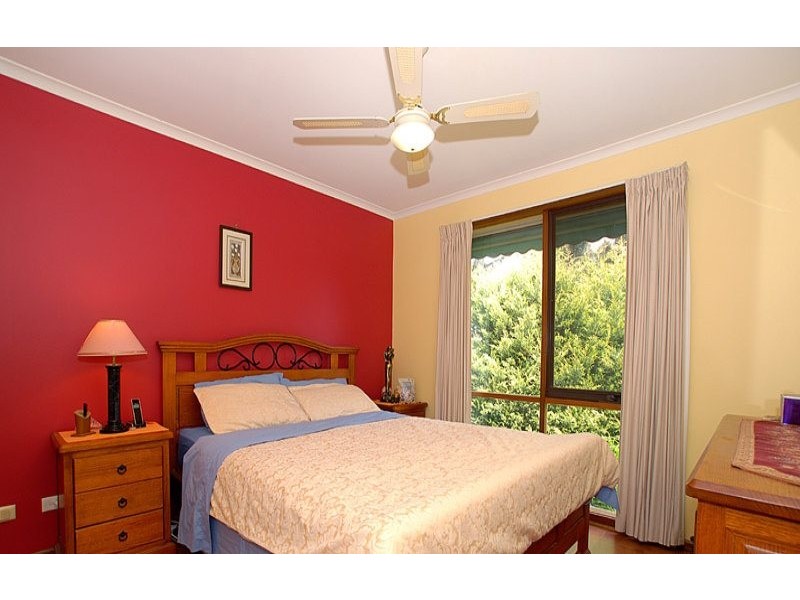 21 CARMEN COURT, Hampton Park VIC 3976