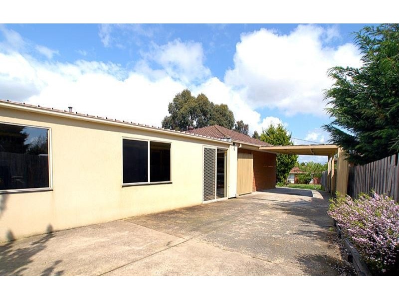 21 CARMEN COURT, Hampton Park VIC 3976
