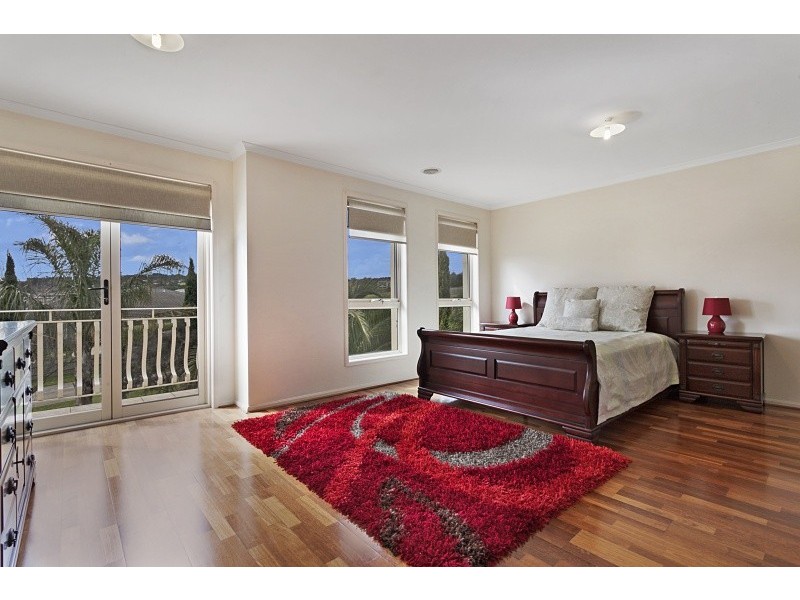 9 GROSVENOR PLACE, Narre Warren North VIC 3804