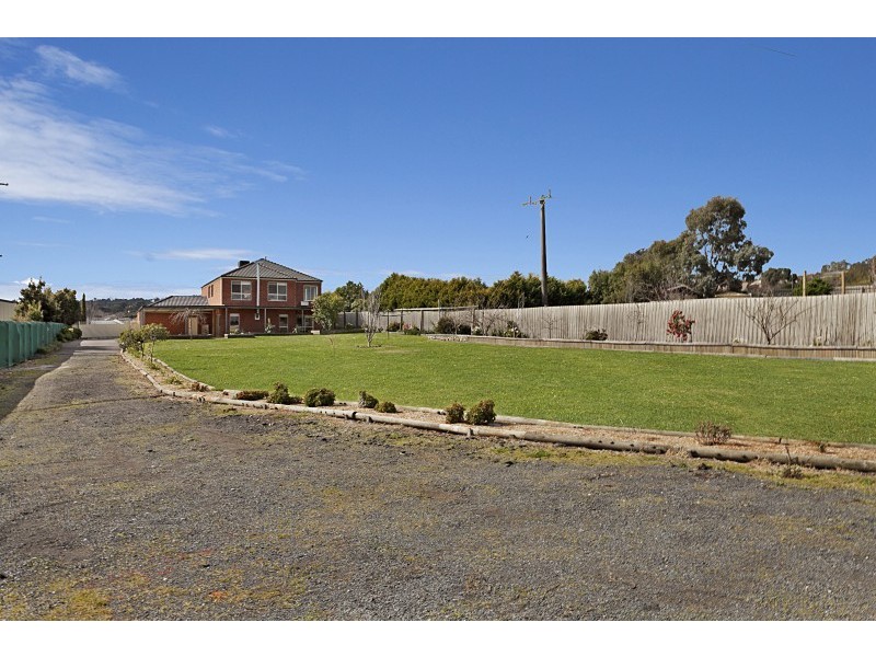 9 GROSVENOR PLACE, Narre Warren North VIC 3804