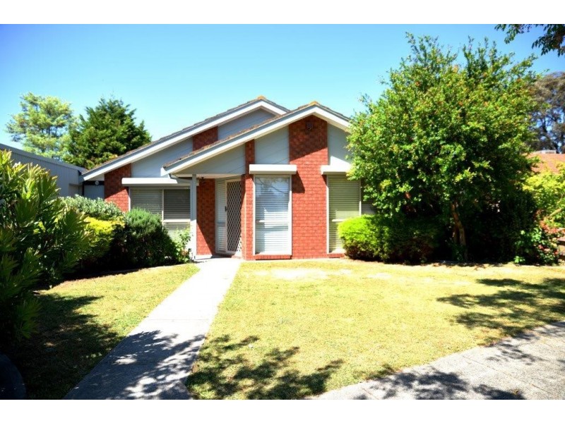 79 NETTLE DRIVE, Hallam VIC 3803