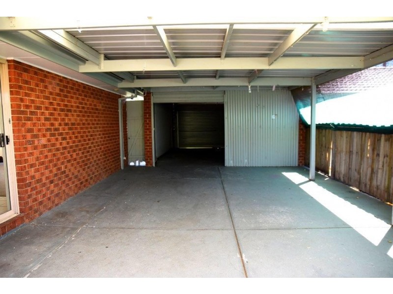 79 NETTLE DRIVE, Hallam VIC 3803