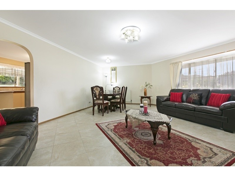 4 BOGONG CLOSE, Hallam VIC 3803