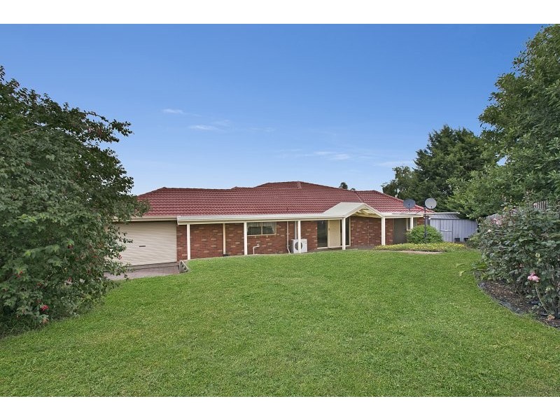 4 BOGONG CLOSE, Hallam VIC 3803