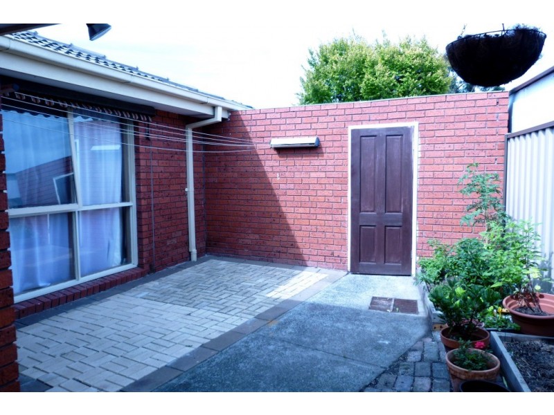 2/8 KENDRA PLACE, Keysborough VIC 3173