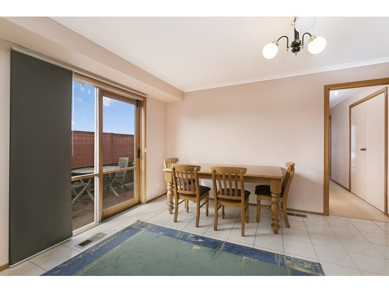 8 MARJORAM CLOSE, Hallam VIC 3803