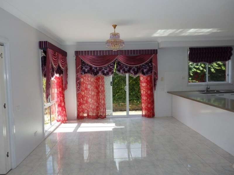 14 LILAC CRESCENT, Berwick VIC 3806