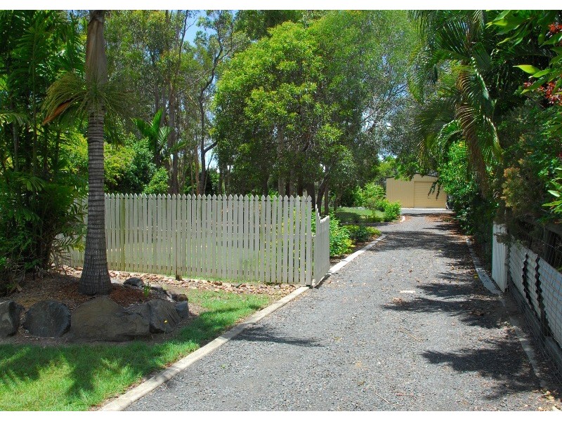 9-11 Jindera Court, Wondunna QLD 4655