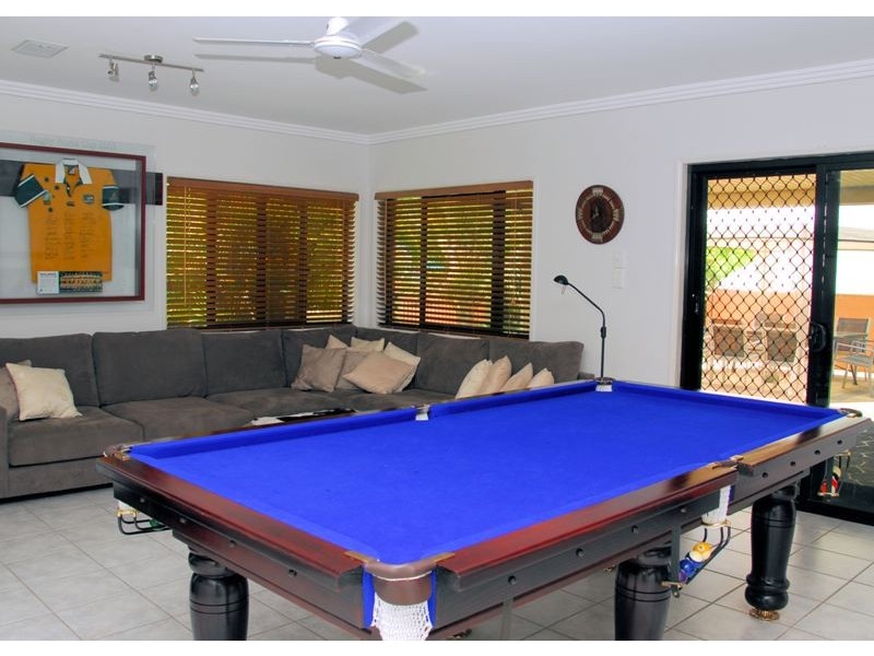 9-11 Jindera Court, Wondunna QLD 4655