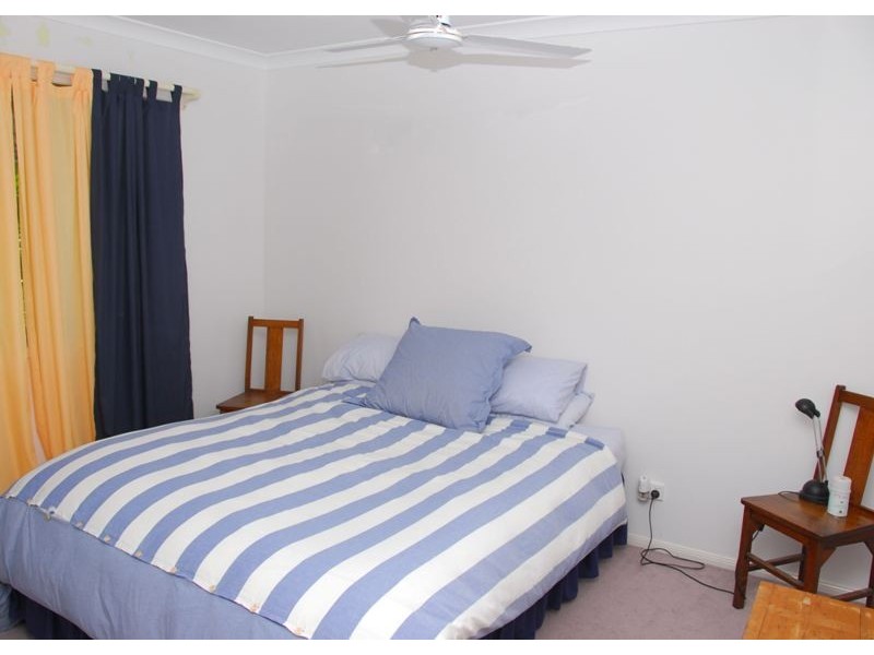 9-11 Jindera Court, Wondunna QLD 4655