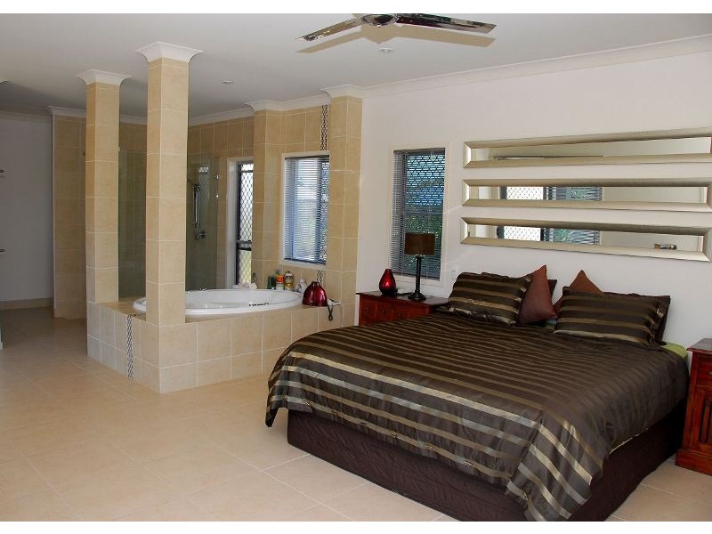 33 Ocean Park Drive, Dundowran Beach QLD 4655