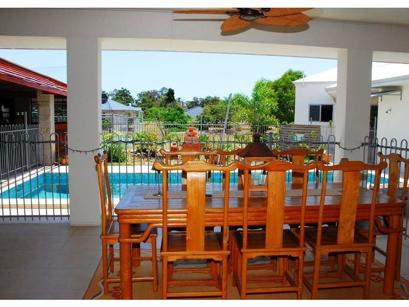 33 Ocean Park Drive, Dundowran Beach QLD 4655