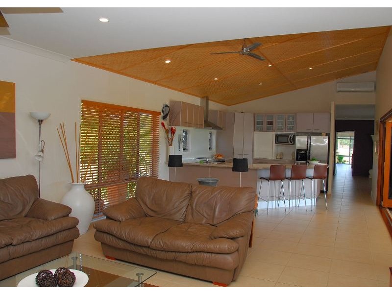 33 Ocean Park Drive, Dundowran Beach QLD 4655
