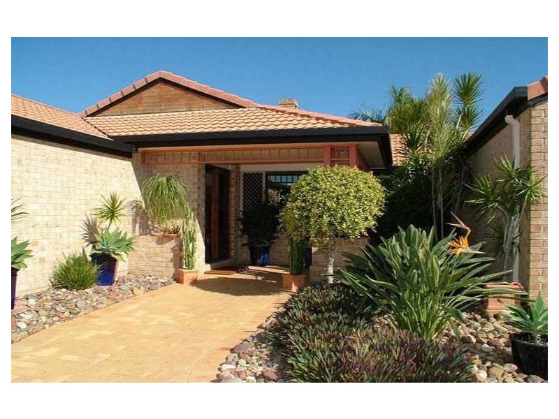 19 Oceanview Street, Point Vernon QLD 4655