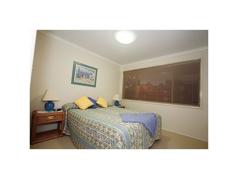 19 Oceanview Street, Point Vernon QLD 4655