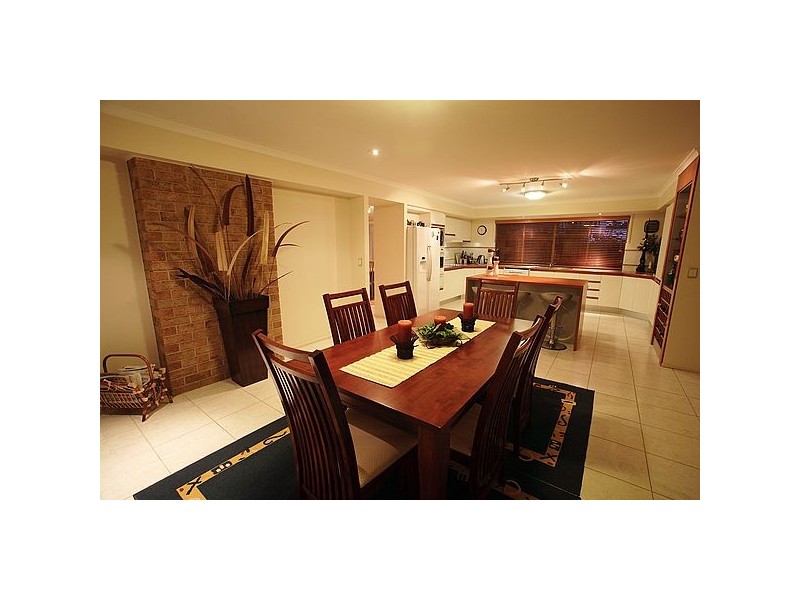 19 Oceanview Street, Point Vernon QLD 4655