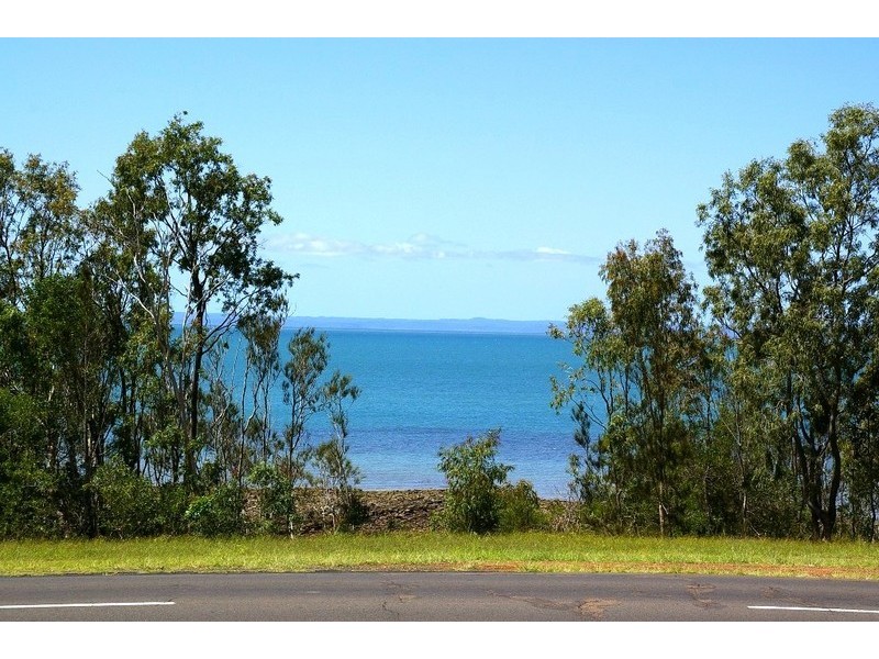 122 Esplanade, Point Vernon QLD 4655