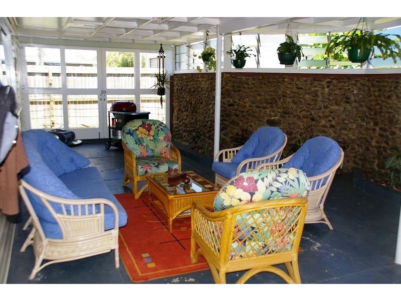 122 Esplanade, Point Vernon QLD 4655