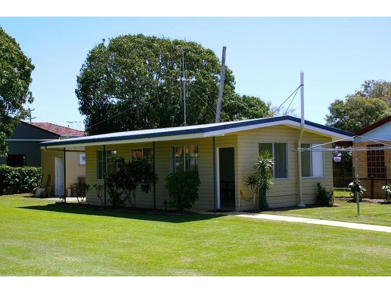 122 Esplanade, Point Vernon QLD 4655