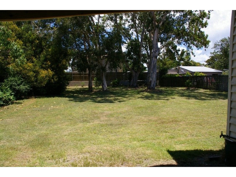23 King Street, Urangan QLD 4655