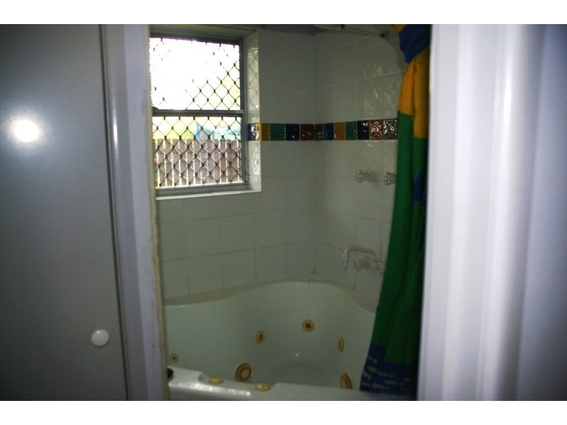 266 Torquay Terrace, Torquay QLD 4655