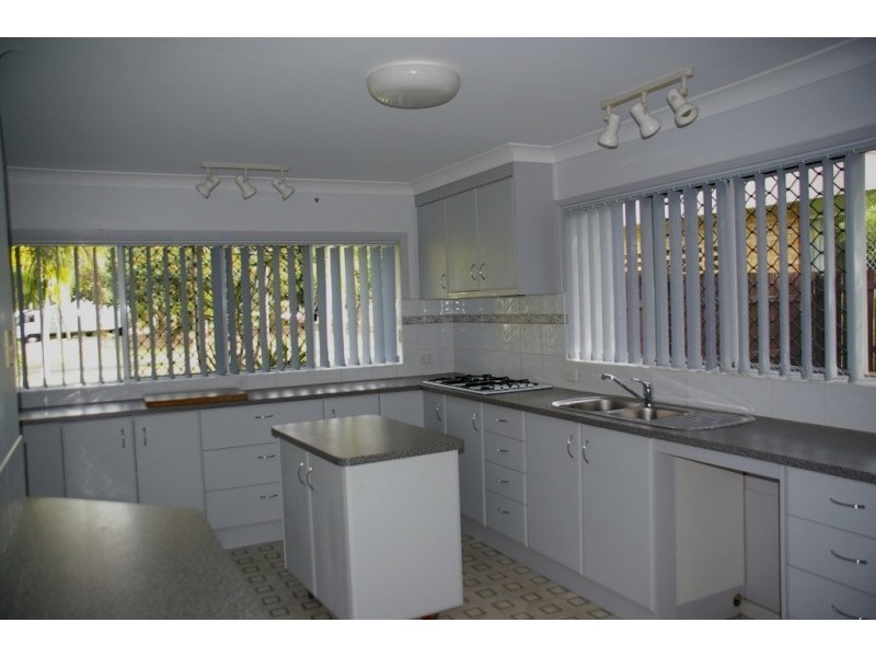 266 Torquay Terrace, Torquay QLD 4655