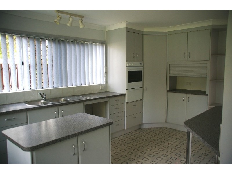 266 Torquay Terrace, Torquay QLD 4655