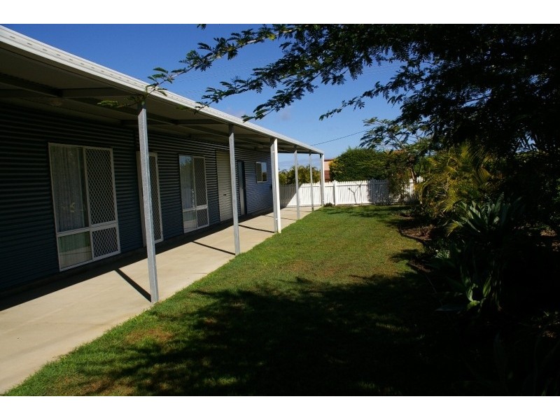 65 Murphy Street, Point Vernon QLD 4655