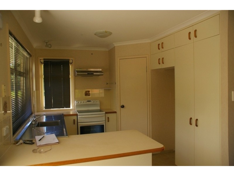 7 Macbel Court, Torquay QLD 4655