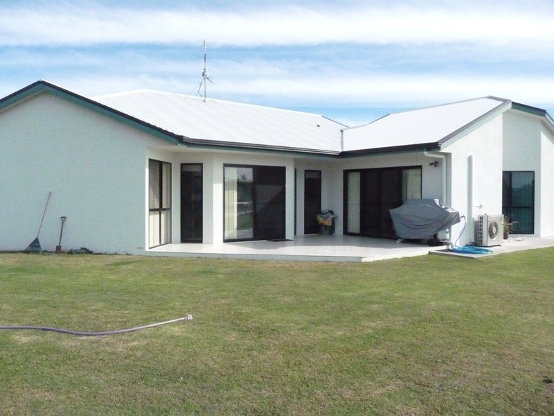 15 Highview Drive, Craignish QLD 4655
