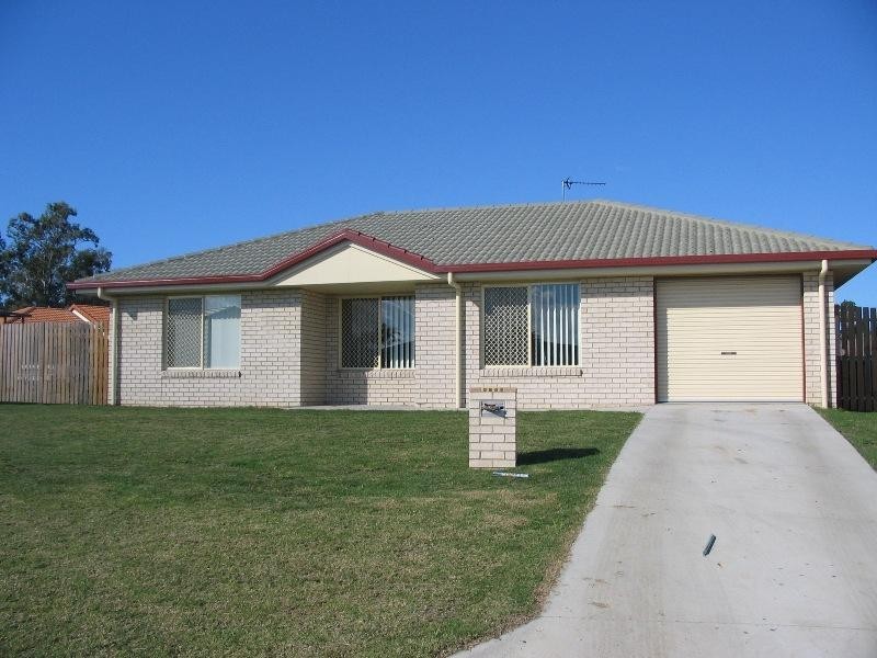 5 Malcolm Court, Point Vernon QLD 4655